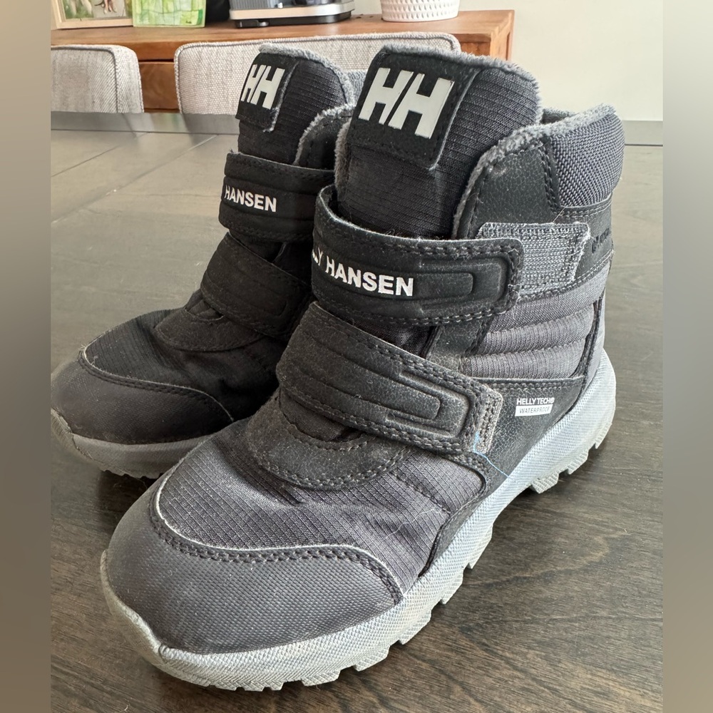 Helly Hansen Kids Black Waterproof Velcro Winter Boots